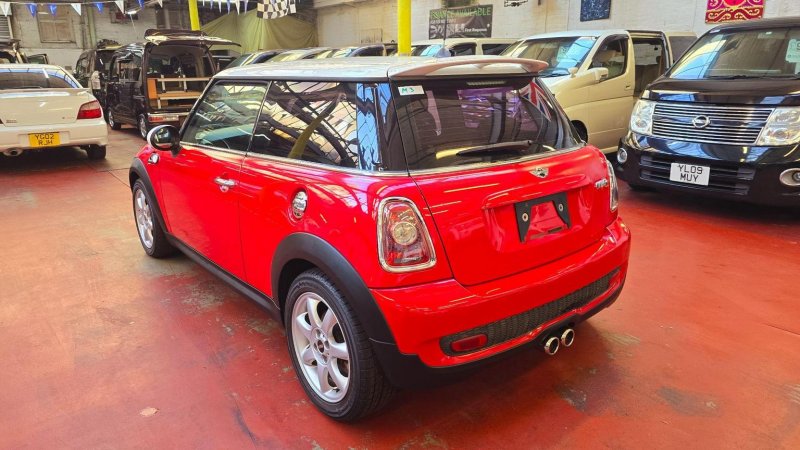 MINI HATCH COOPER