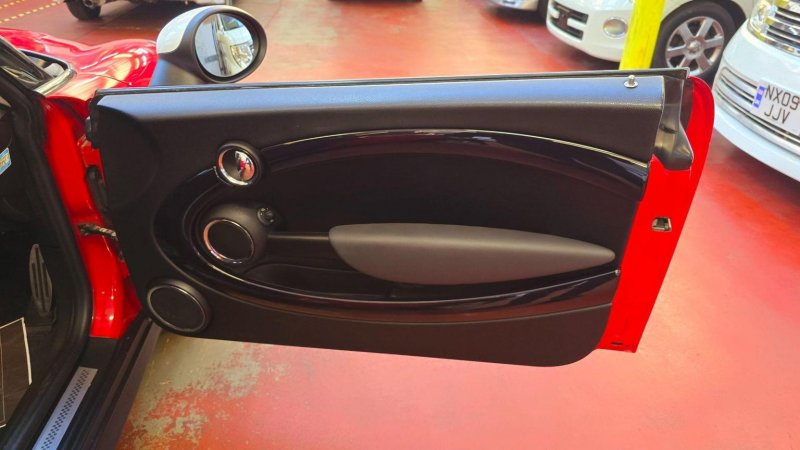 MINI HATCH COOPER