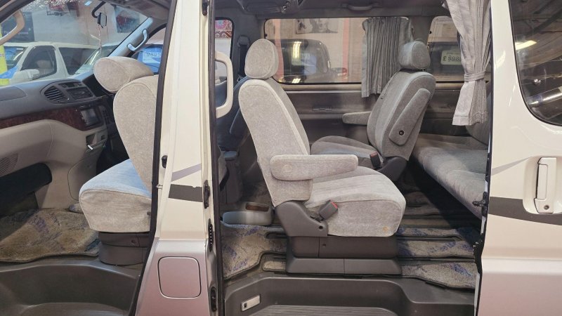 TOYOTA GRANVIA