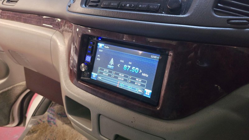 TOYOTA GRANVIA
