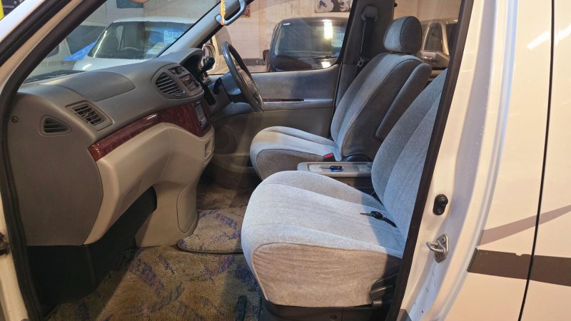 TOYOTA GRANVIA