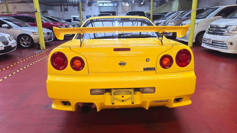 NISSAN SKYLINE