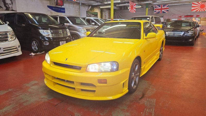 NISSAN SKYLINE