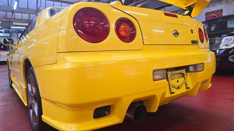 NISSAN SKYLINE