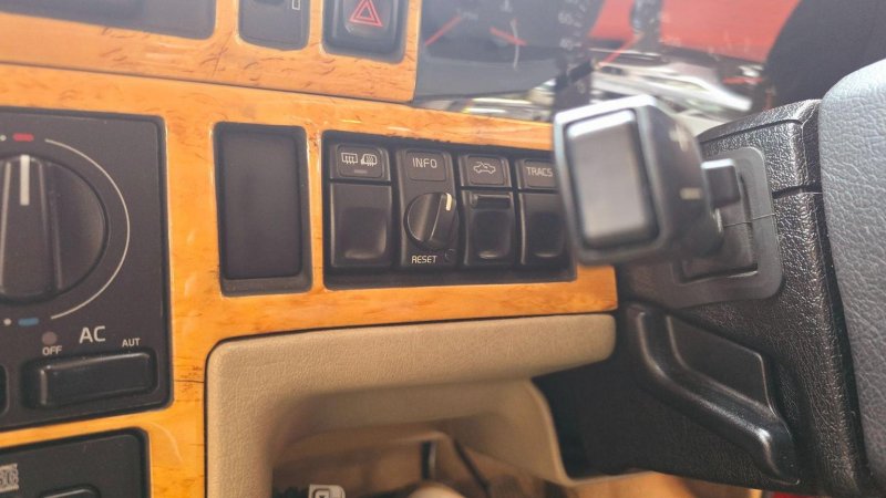 VOLVO 850