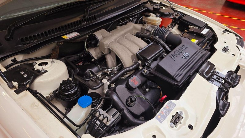 JAGUAR X-TYPE