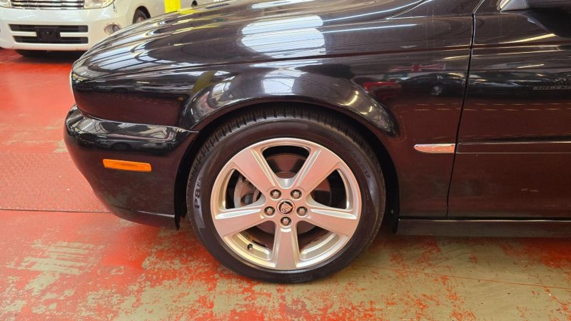 JAGUAR X-TYPE