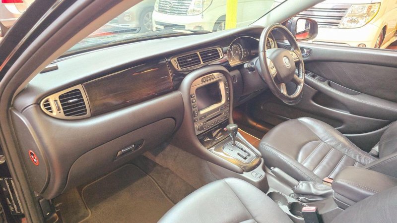 JAGUAR X-TYPE