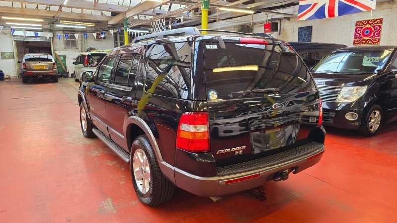 FORD EXPLORER