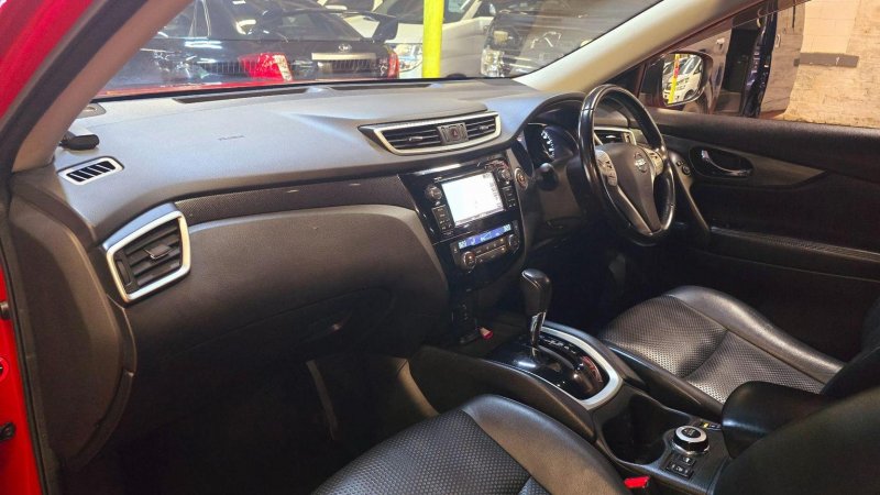 NISSAN X-TRAIL