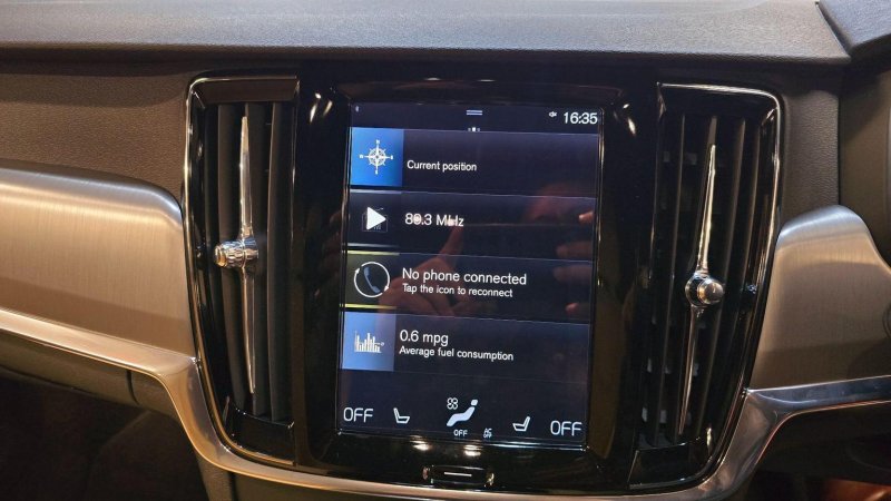 VOLVO V90