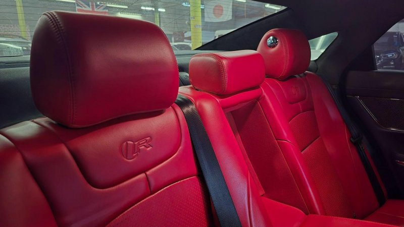 JAGUAR XJR