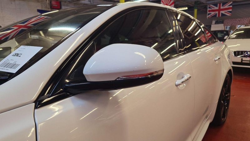JAGUAR XJR