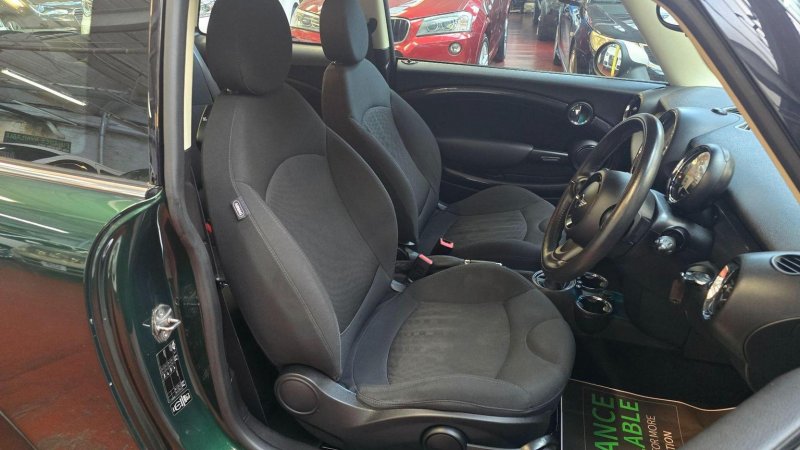MINI HATCH COOPER