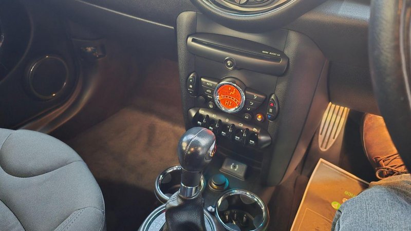 MINI HATCH COOPER