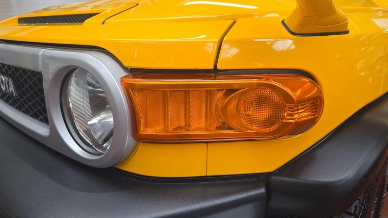 TOYOTA FJ CRUISER