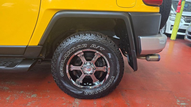TOYOTA FJ CRUISER