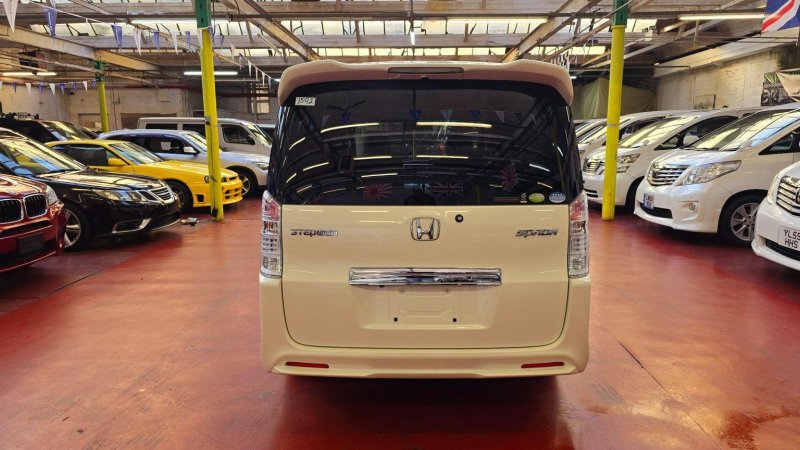 HONDA STEPWAGON