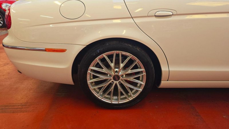 JAGUAR S-TYPE