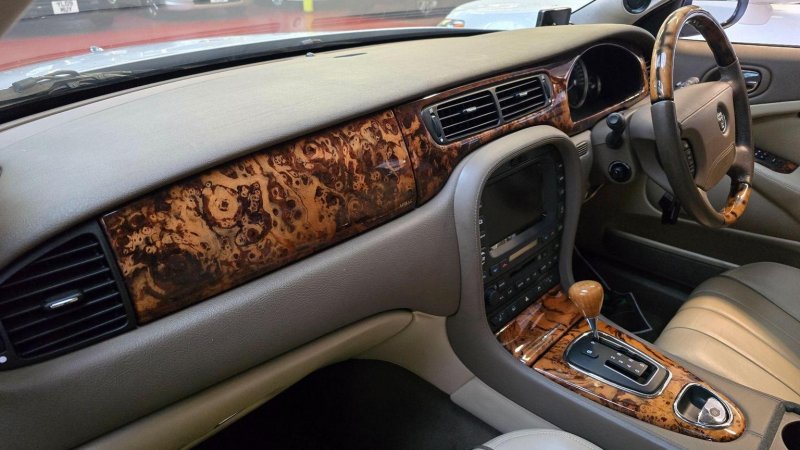 JAGUAR S-TYPE