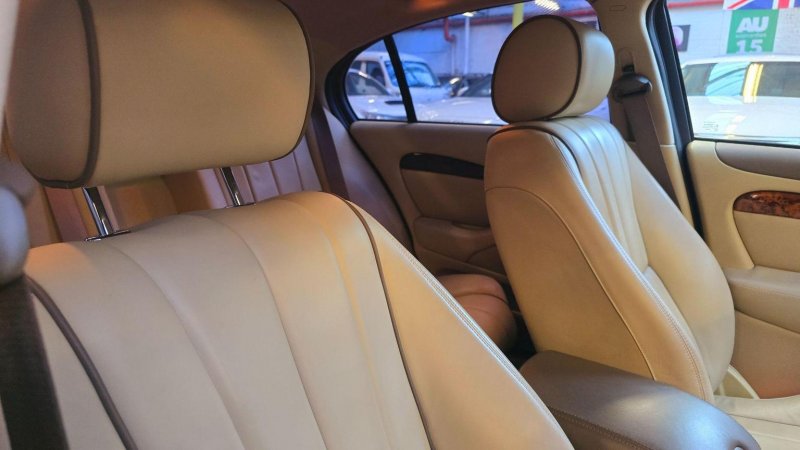 JAGUAR S-TYPE