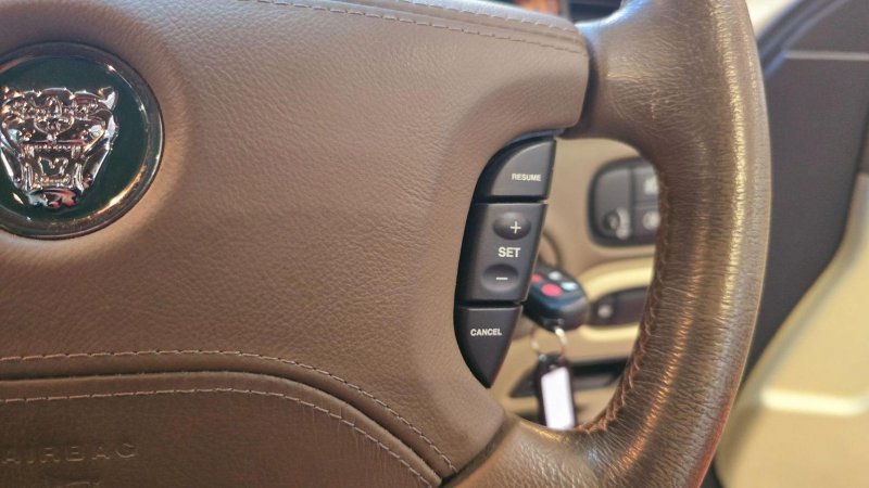 JAGUAR S-TYPE