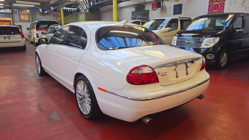 JAGUAR S-TYPE