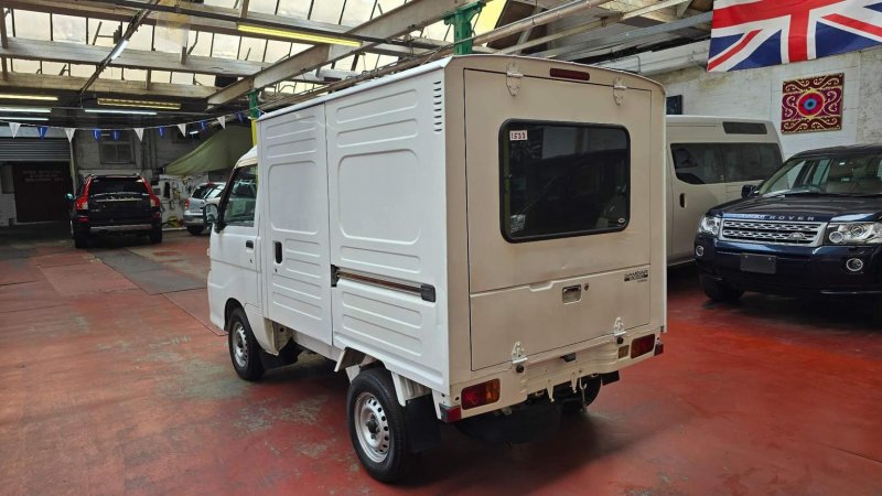 SUBARU SAMBAR