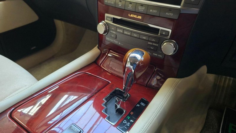 LEXUS LS