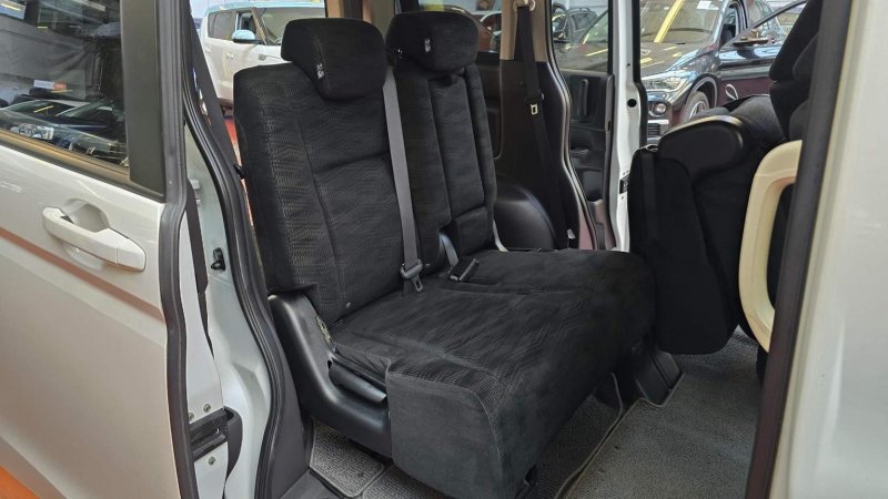 HONDA STEPWAGON
