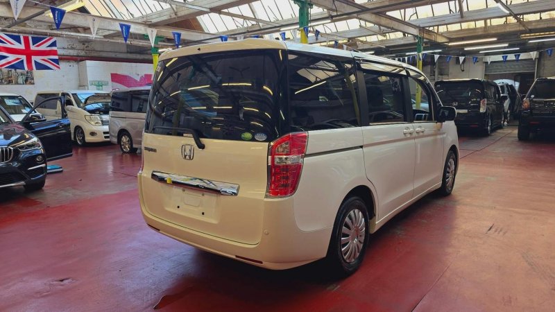 HONDA STEPWAGON