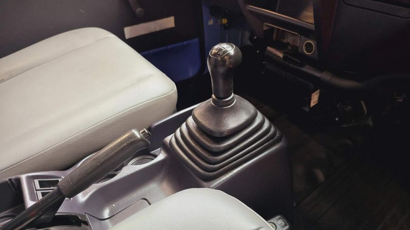 SUBARU SAMBAR