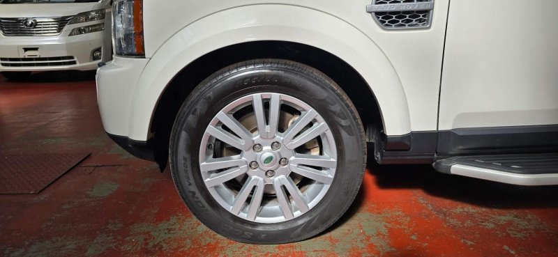 LAND ROVER DISCOVERY 4