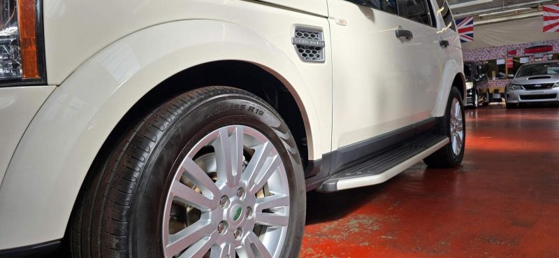 LAND ROVER DISCOVERY 4