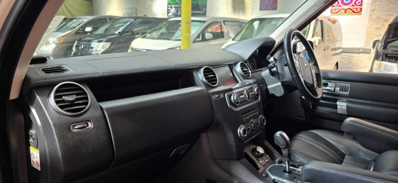 LAND ROVER DISCOVERY 4