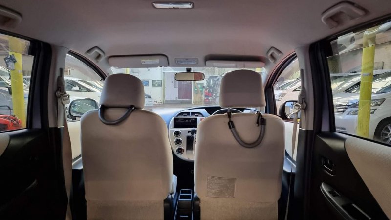 TOYOTA YARIS VERSO