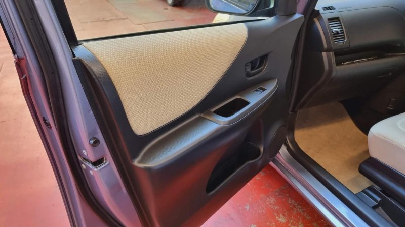 TOYOTA YARIS VERSO