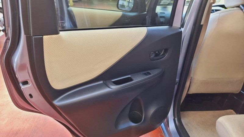 TOYOTA YARIS VERSO