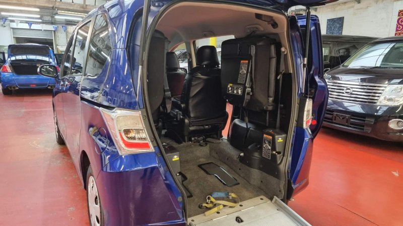 HONDA FREED