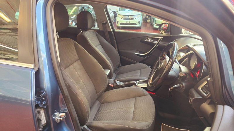 VAUXHALL ASTRA
