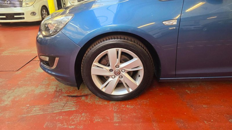 VAUXHALL ASTRA