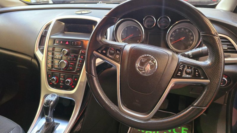 VAUXHALL ASTRA