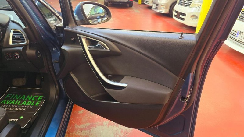 VAUXHALL ASTRA