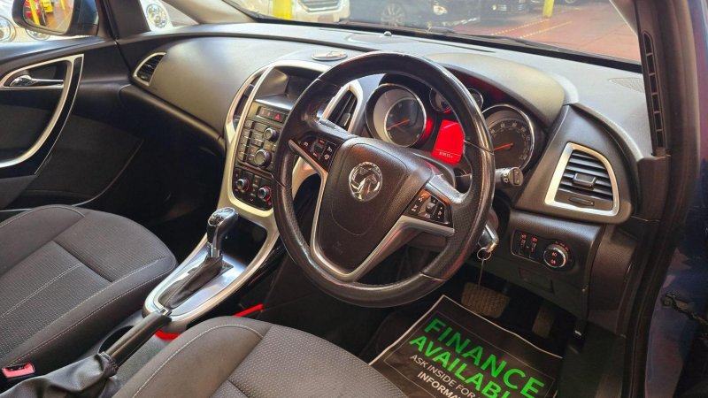 VAUXHALL ASTRA