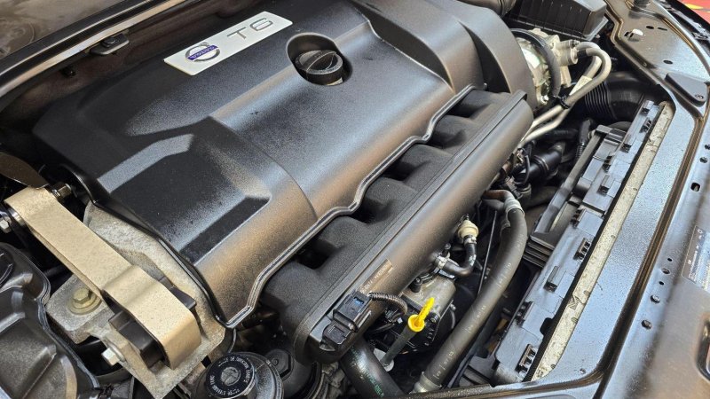 VOLVO S80