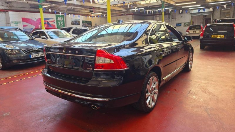 VOLVO S80