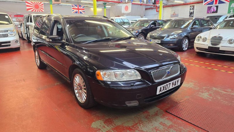 VOLVO V70