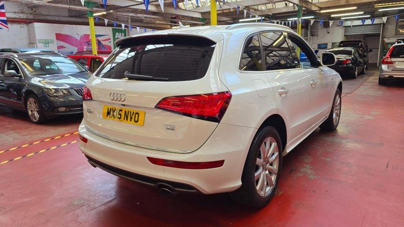 AUDI Q5