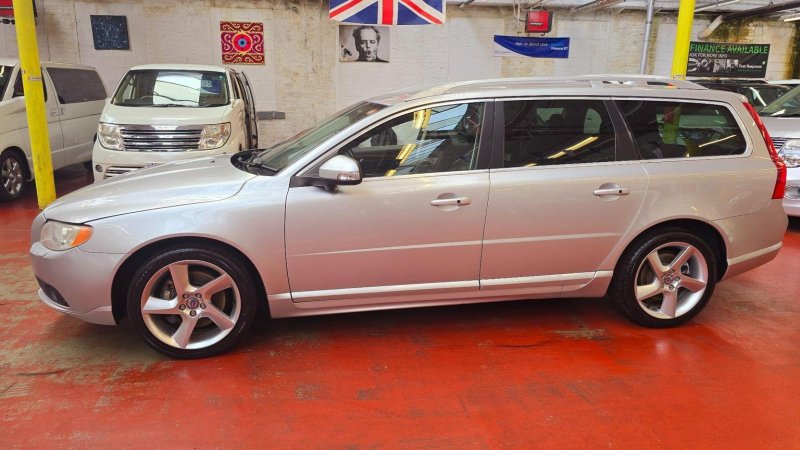VOLVO V70
