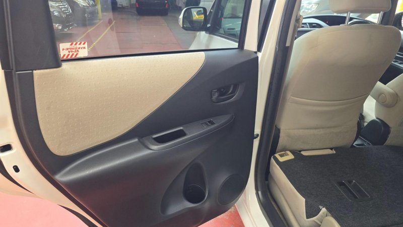 TOYOTA YARIS VERSO